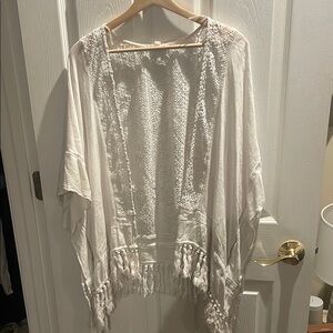 Elegant White Lace Kimono